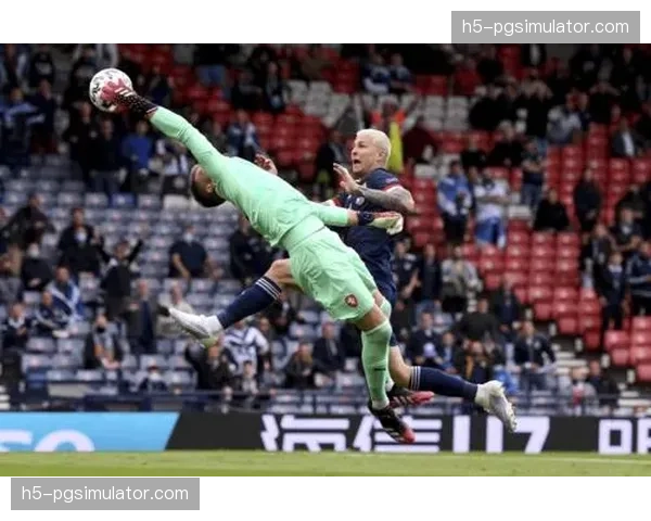 浙江安德鲁斯关键传球被预判截断 末节3次失误全在决胜阶段