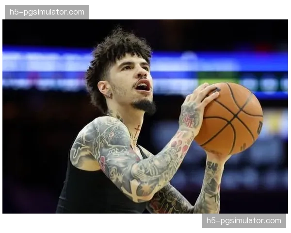 黄蜂进攻效率116.4联盟上游 拉梅洛鲍尔健康赛季数据提升 黄蜂进攻效率116.4联盟上游 拉梅洛鲍尔健康赛季数据提升